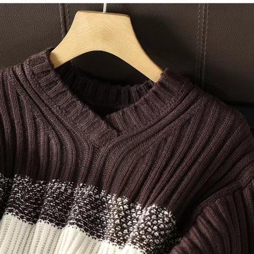 D120879复古气质拼色条纹小V领落肩宽松坑条加厚针织毛衣 商品图10