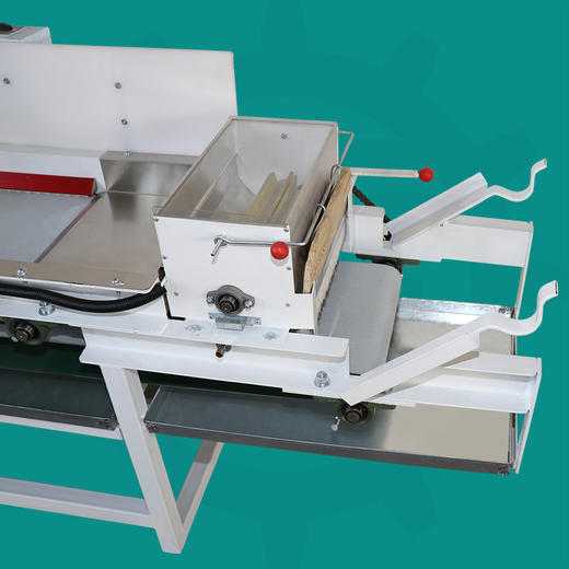 双面撒粉自动卷面自动翻皮压面机（价格不含物流费）免安装通电即用 商品图3