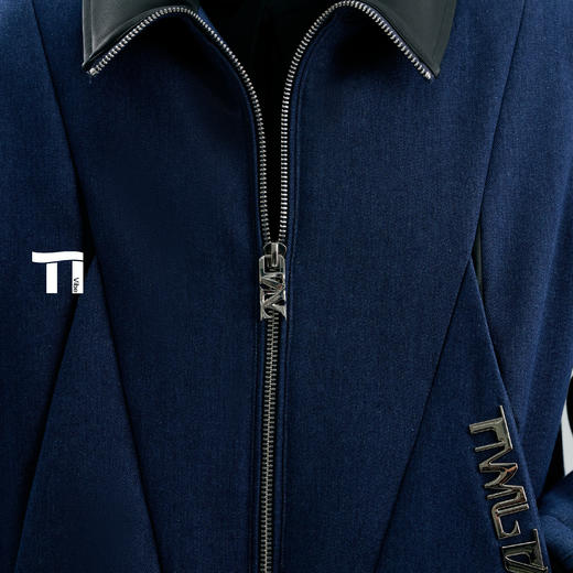 启世录TIWILLTANG“割域链影”丹宁革絮拼缀暖绒匠拼韧域夹克套装 商品图2