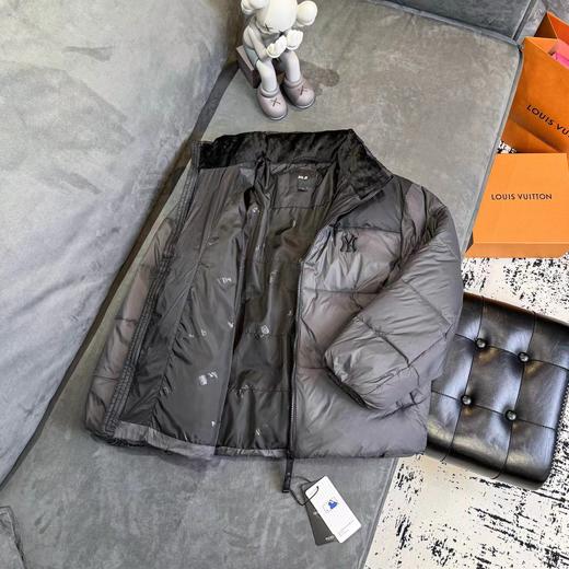 D120865刺绣小logo图案宽松拉链长袖几何图案灰黑拼色立领羽绒服 商品图2