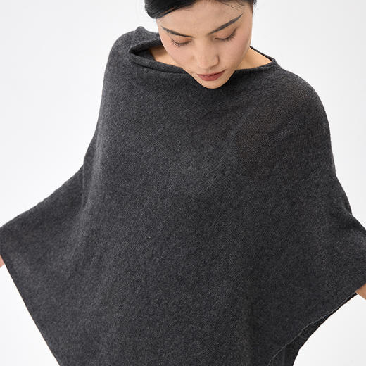 女装羊毛混纺披肩SJF16P320N 商品图3