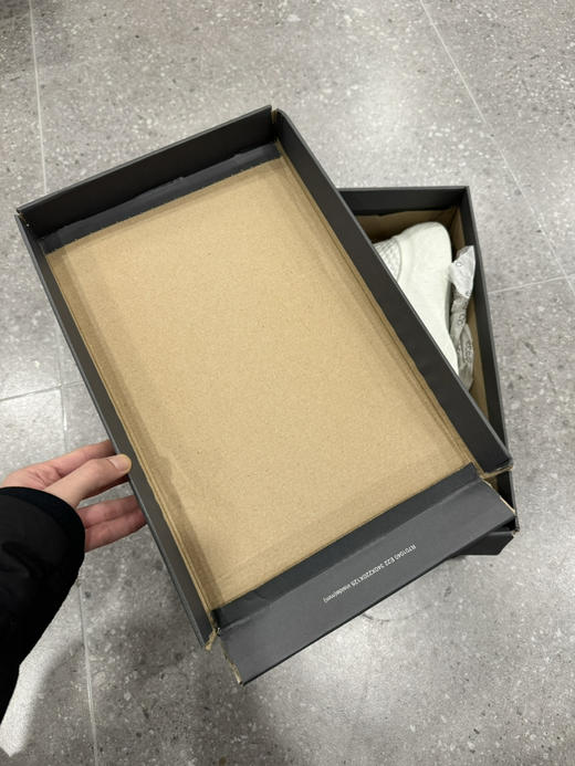 正品 ecco爱步 悦动 皮革 生活休闲鞋 男款 白色 全新鞋盒破损 尺码43码0449 商品图5