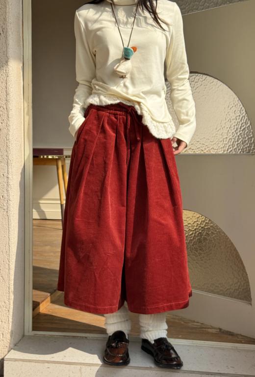 nothe Case布然/NC254209/「圣诞红果」加厚宽松全棉灯芯绒八分裤裙 商品图0