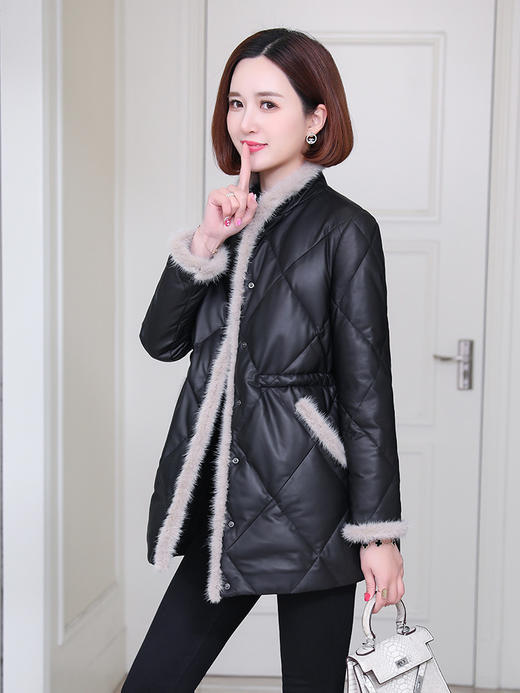 丁摩 海宁真皮羽绒服绵羊皮女中长款水貂毛外套 商品图3