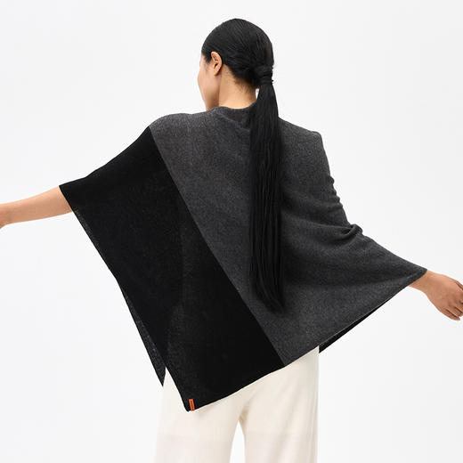 女装羊毛混纺披肩SJF16P320N 商品图2
