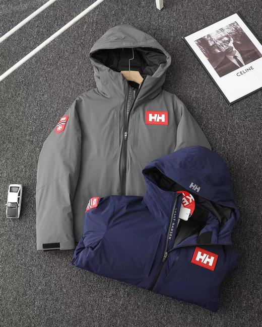 D120805秋冬红硅胶标连帽冲锋衣羽绒服男女同款情侣款 商品图1