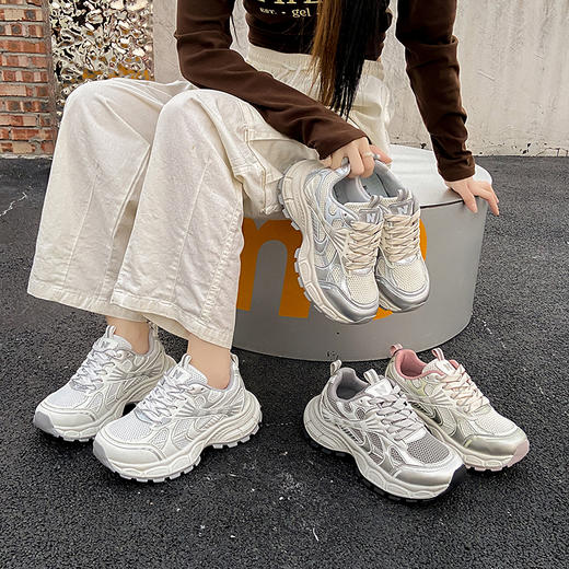 【NEW BOLUNE新百伦--云步漫游氧气鞋】轻盈舒适暴走不累脚、耐磨耐洗耐穿防滑、经典时尚超百搭、千元品质/男女同款、常规款/加绒款可选 商品图3