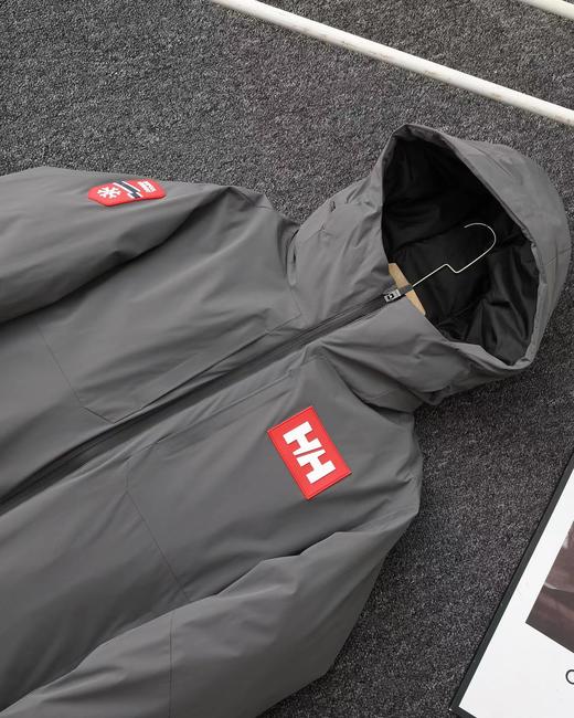 D120805秋冬红硅胶标连帽冲锋衣羽绒服男女同款情侣款 商品图12