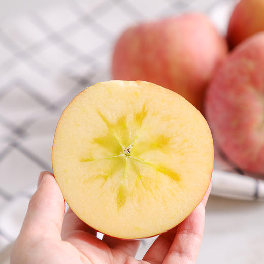 冰糖心苹果，正宗阿克苏苹果，认准红旗坡六队®，来自核心产区 商品图1