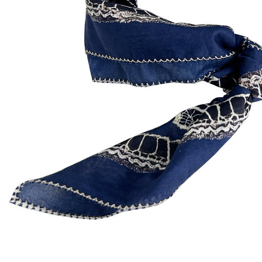 谜底方巾2026春季新品航海风深蓝底色氛围感头巾丝巾女261MQ0407 商品图2