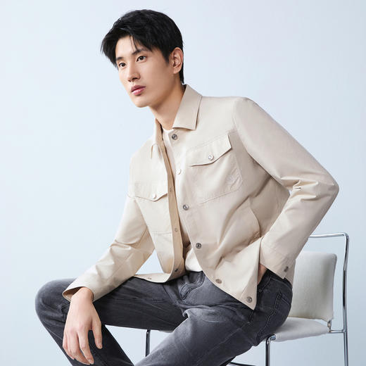 【工装茄克】柒牌男装2026春季新款翻领暗肌理纹面料百搭时尚夹克130K70310 商品图1