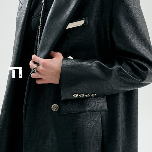 【私人定制-联系小启/小录】启世录TIWILLTANG“夜桁寂酩”权力轮廓冷铸黯曜屿辰型智轻奢大衣 商品图2