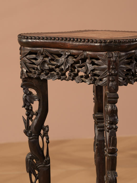 清	红木镶云石透雕葡萄竹枝纹四足香几 商品图3