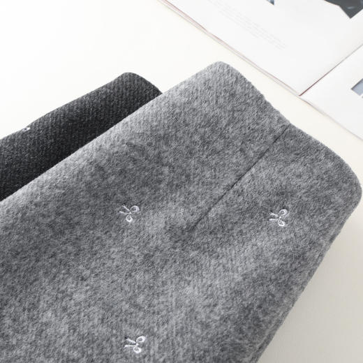 丁摩 黑色刺绣毛呢直筒半身裙女秋季新款高腰显瘦中长款开叉一步裙5ZF-28706 商品图3