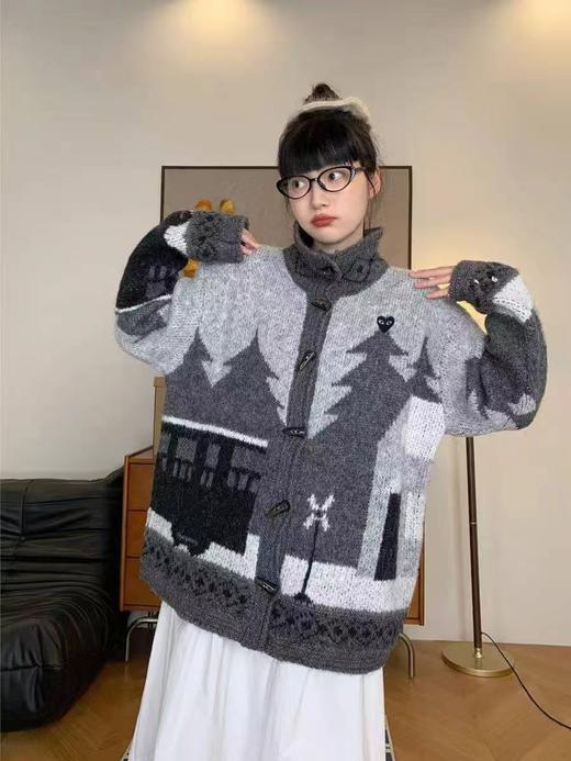 D120837复古潮酷风黑灰白高领牛角扣针织开衫外套 商品图2