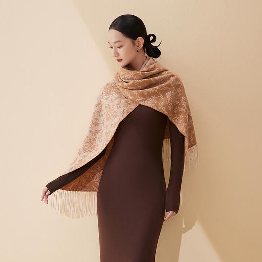 万事利“岁岁生花”羊绒围巾 商品图1