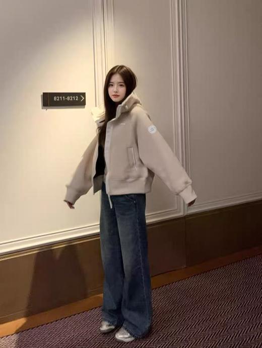 大鹅抓绒羊毛饰章连帽夹克外套 商品图1