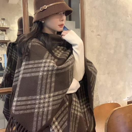 丁摩 复古英伦风格纹大披肩女秋冬高级感保暖斗篷外搭时尚流苏围巾披风5ZF-196 商品图3