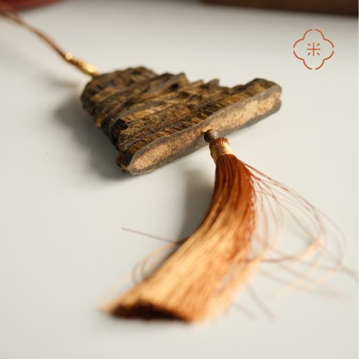 米马饰物 天然无压油 奇楠沉香 有黄财shen 的金山与红山 挂件 商品图4