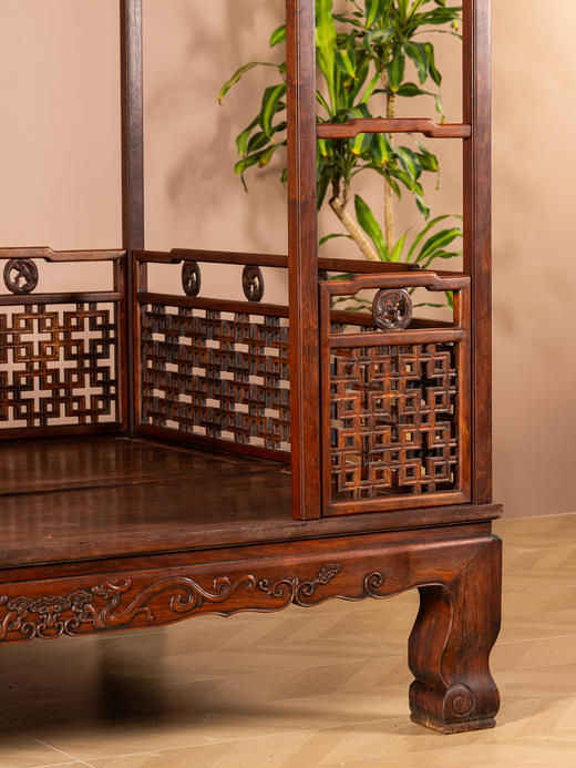 清	红木螭龙纹攒接围子六柱架子床 商品图2