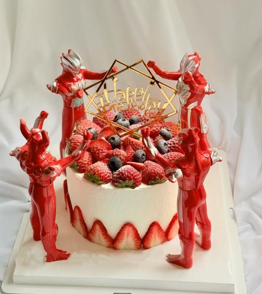 奥特曼邂逅草莓生日蛋糕 商品图0
