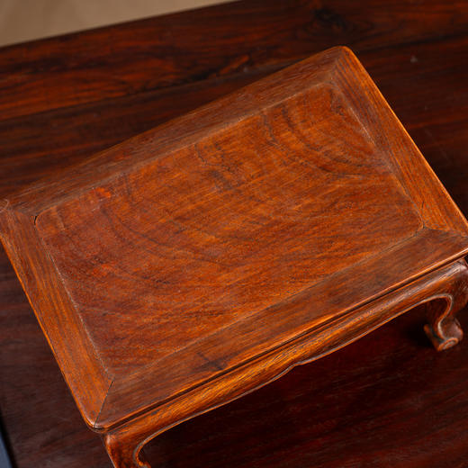 清	黄花梨束腰三弯腿器座（一对） 商品图2