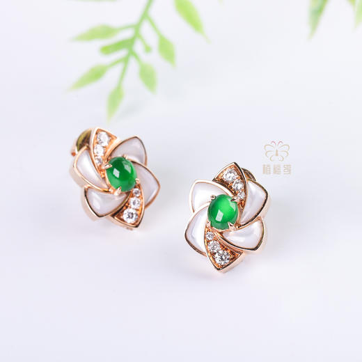 【旋转的爱】翡翠耳钉-EZ12404019 商品图3