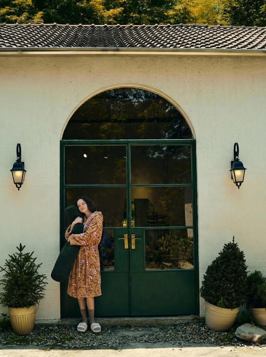 Hello Kitty法兰绒连帽睡袍 焦糖色双面绒慵懒廓形 居家办公 熬夜追剧随意一裹 暖绒绒 行走的云朵被 商品图8