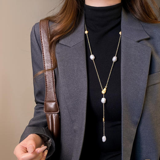 雀说 不规则珍珠串珠金色豆豆项链女气质高档高级感毛衣链XL7083 商品图1