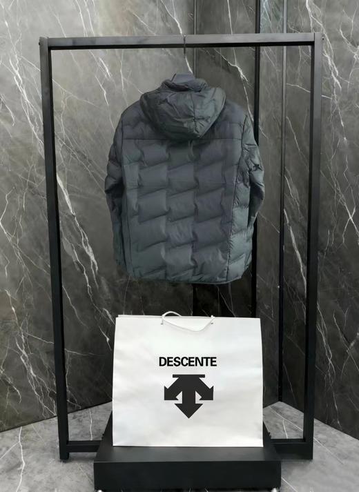 D120823冬新款防风防水连帽轻薄羽绒服男女同款 商品图5