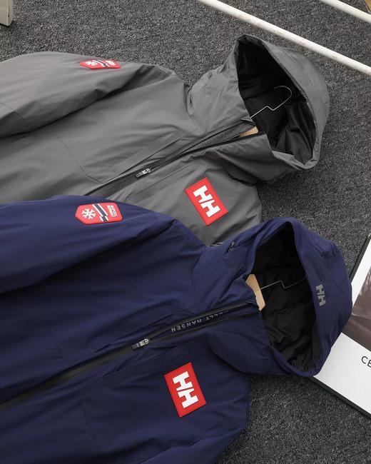 D120805秋冬红硅胶标连帽冲锋衣羽绒服男女同款情侣款 商品图7