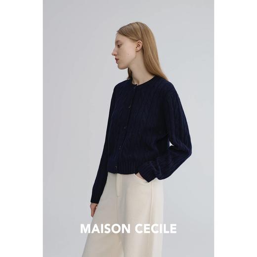 MAISON CECILE 复古绞花肌理感软糯羊毛修身圆领经典百搭针织开衫 商品图4