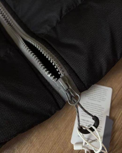 D120869冬季日系三色90白鸭绒情侣款马甲 商品图8