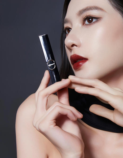 迪奥新年马年限定！惊艳细管口红五件套1.6g×5支 漆光226-120-390-168-550 礼盒礼袋 商品图5