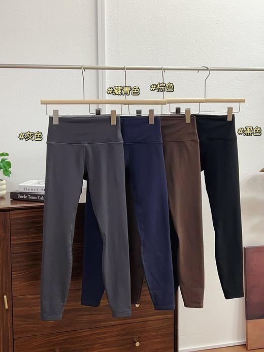 一店k 露你还是太权威了！保暖加绒版好好穿！全方位拿捏！瑜伽裤真的只有0条和无数条！！保暖显瘦与时髦并存！高腰加绒瑜伽裤 商品图13