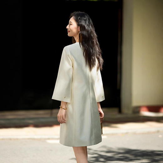 丁摩 秋冬丝毛混暗纹提花连衣裙 圆领九分袖中长款通勤百搭简约5ZF-76005 商品图3