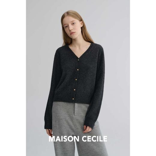 MAISON CECILE 羊绒羊毛亲肤慵懒感温柔精致V领软糯针织小开衫 商品图1