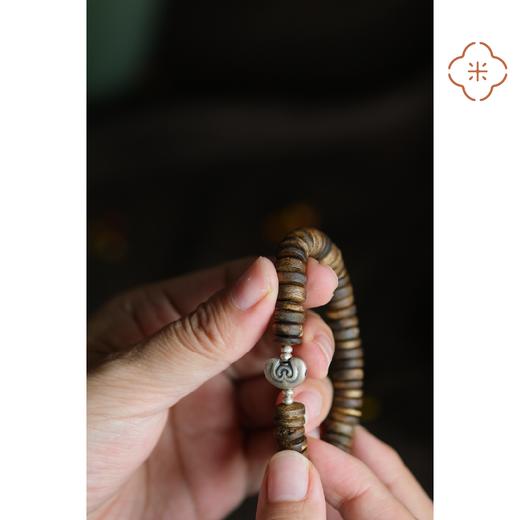 米马饰物 天然琪楠药片手钏 藏地云纹银饰 选自由自在的路 商品图3