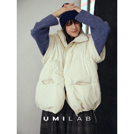 UMILAB｜暖屿*磨砂绒感防水面料+95白鹅绒宽肩廓形羽绒马甲F366W 商品图1