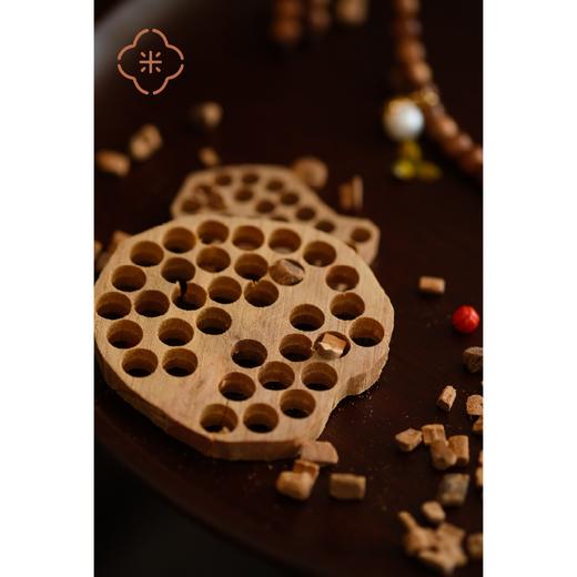 米马饰物 正区 迈索尔天然黑肉老山檀108子手持念珠 大地的温暖 商品图3