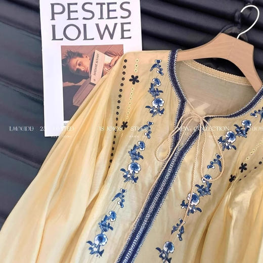 丁摩 民族风刺绣系带长袖衬衫女春夏款设计感复古薄款洋气上衣5ZF-8882 商品图3