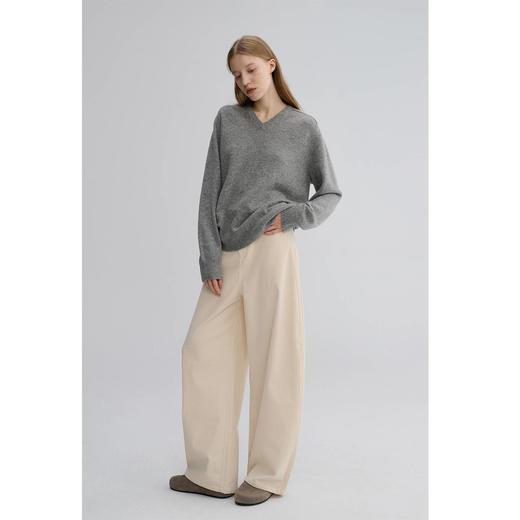 MAISON CECILE 两色|复古灯芯绒肌理感保暖实穿松弛显瘦弧形镰刀裤 商品图0