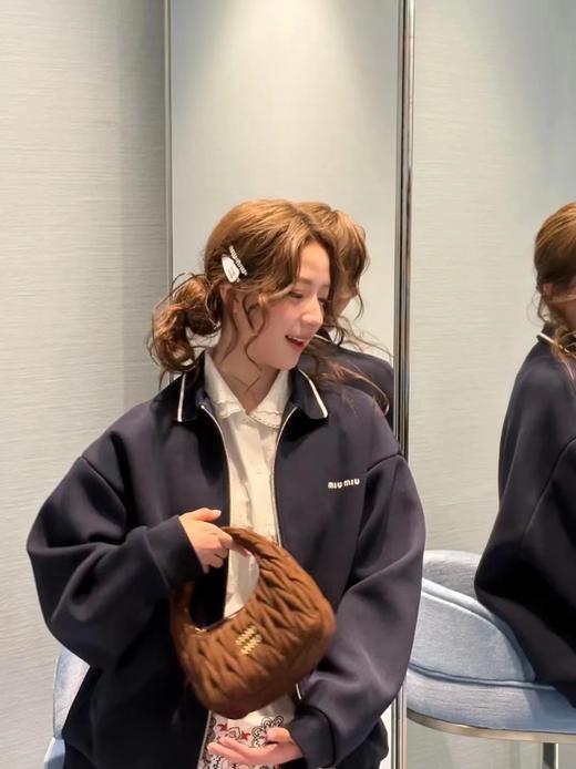 D120803珠地徽标字母Logo刺绣海军蓝夹克外套 商品图13