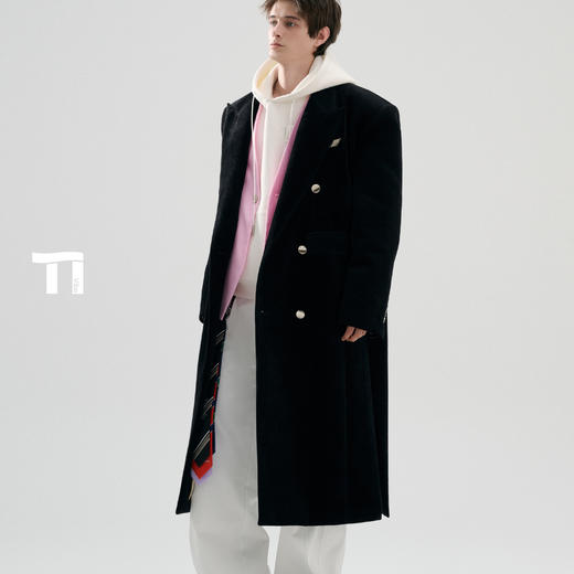 【私人定制-联系小启/小录】启世录TIWILLTANG“绒域玥铄”理性温存廓形微光暖雾棱角凛绒大衣 商品图3