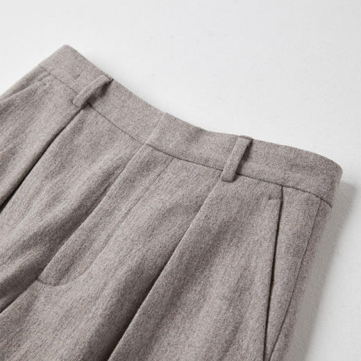 ROMI STUDIO“自我轮廓”羊毛混纺倒褶斜纹极简休闲西裤 RWCWXG5345 商品图2