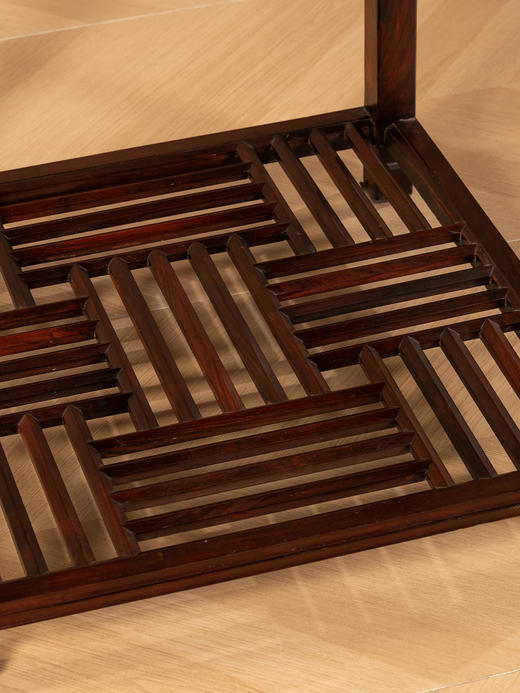 二十世纪	红木镶瘿木带脚踏文房桌 商品图3