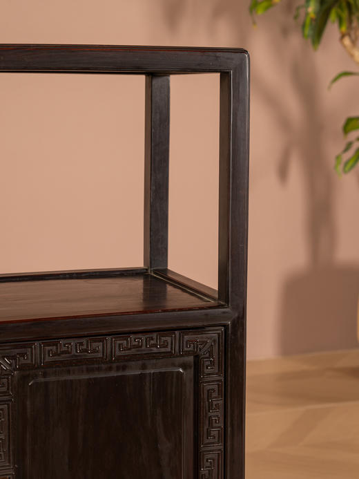 清	红木回纹亮格柜摆件 商品图3