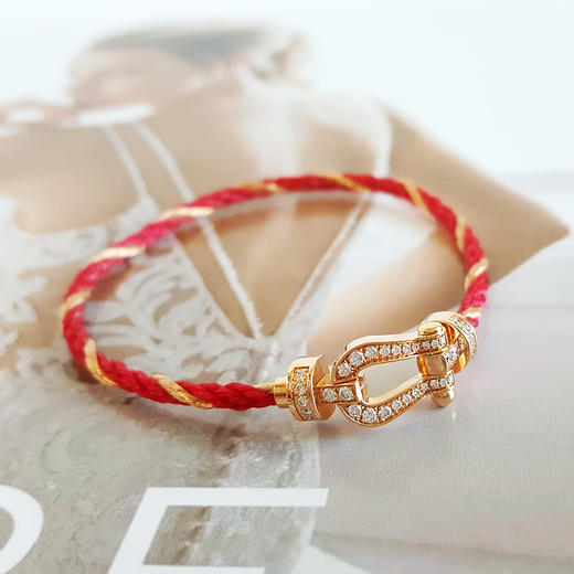 【95新FRED斐登Force 10系列中号玫瑰金满钻force 10马蹄扣手链链扣尺寸约20*10mm。玫瑰金链绳16号中性款 031125TJ22 商品图2