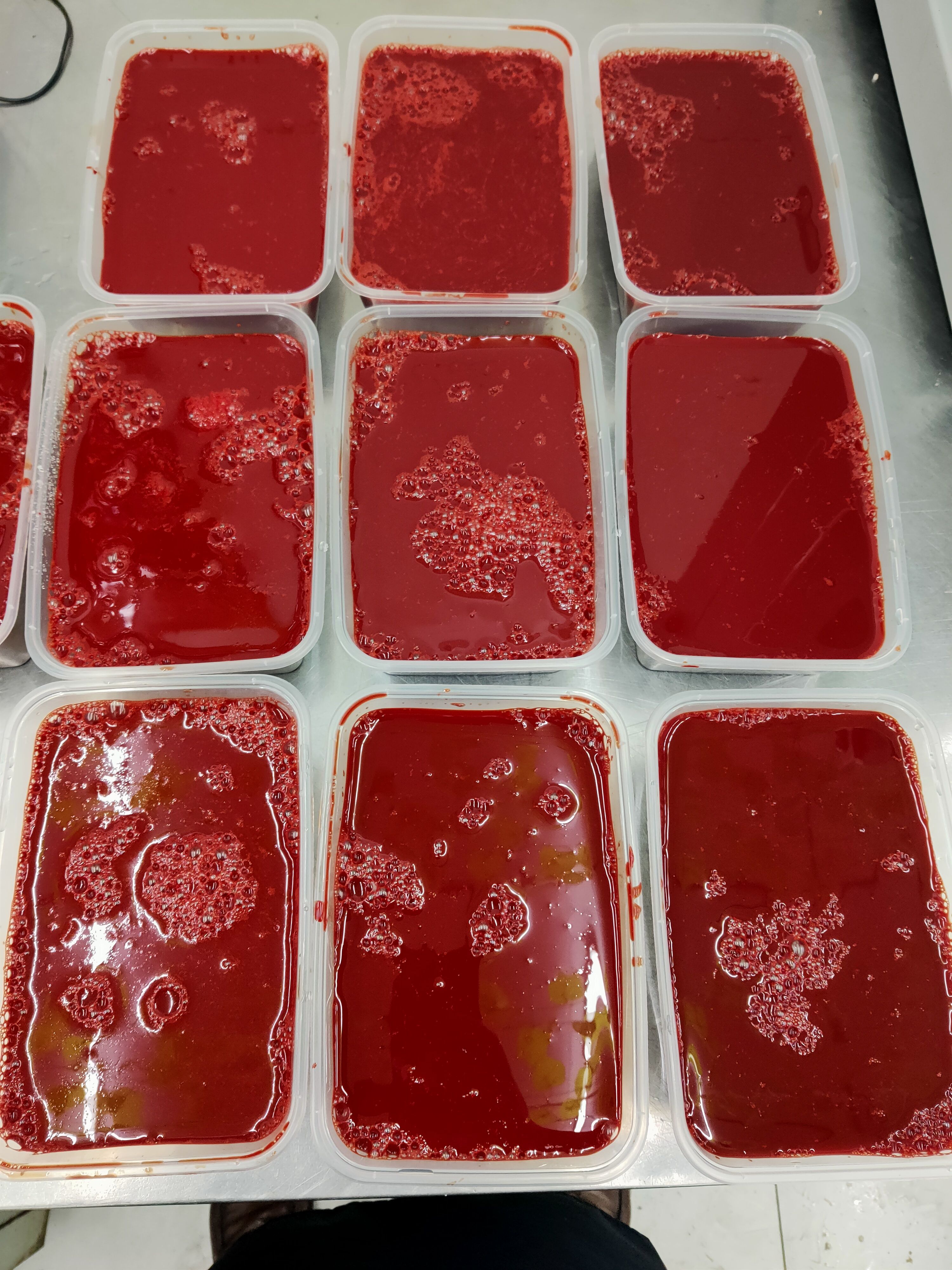 黑山羊血，1份2斤，羊血煮出来特别嫩