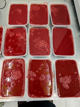 黑山羊血，1份2斤，羊血煮出来特别嫩